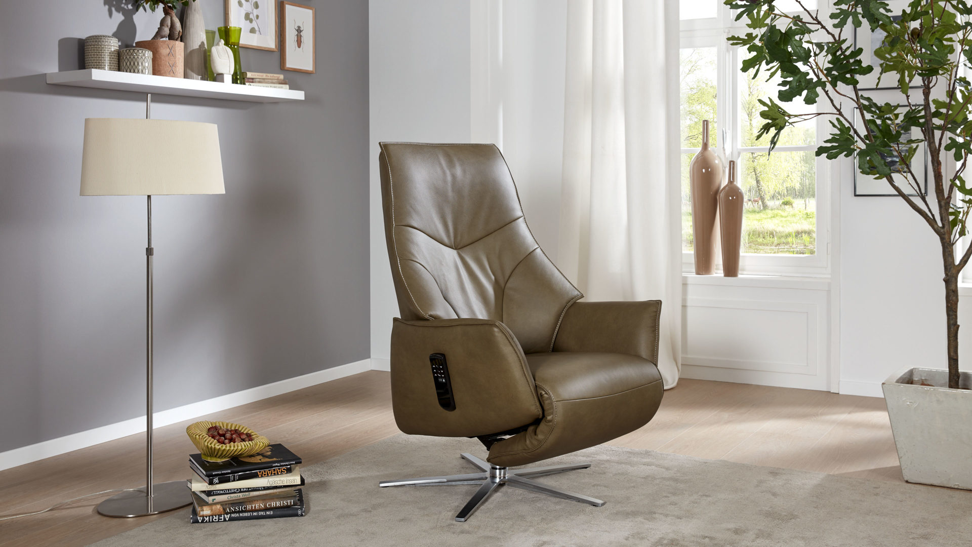 Wohnen Gut Und Gunstig Comfortmaster Relaxsessel 7937 Relax Ohrensessel Kawoo Polstersessel Comfortmaster Comfortmaster Relaxsessel 7937 Aloefarbenes Longlife Leder Edelstahlfarbener Sternfuss